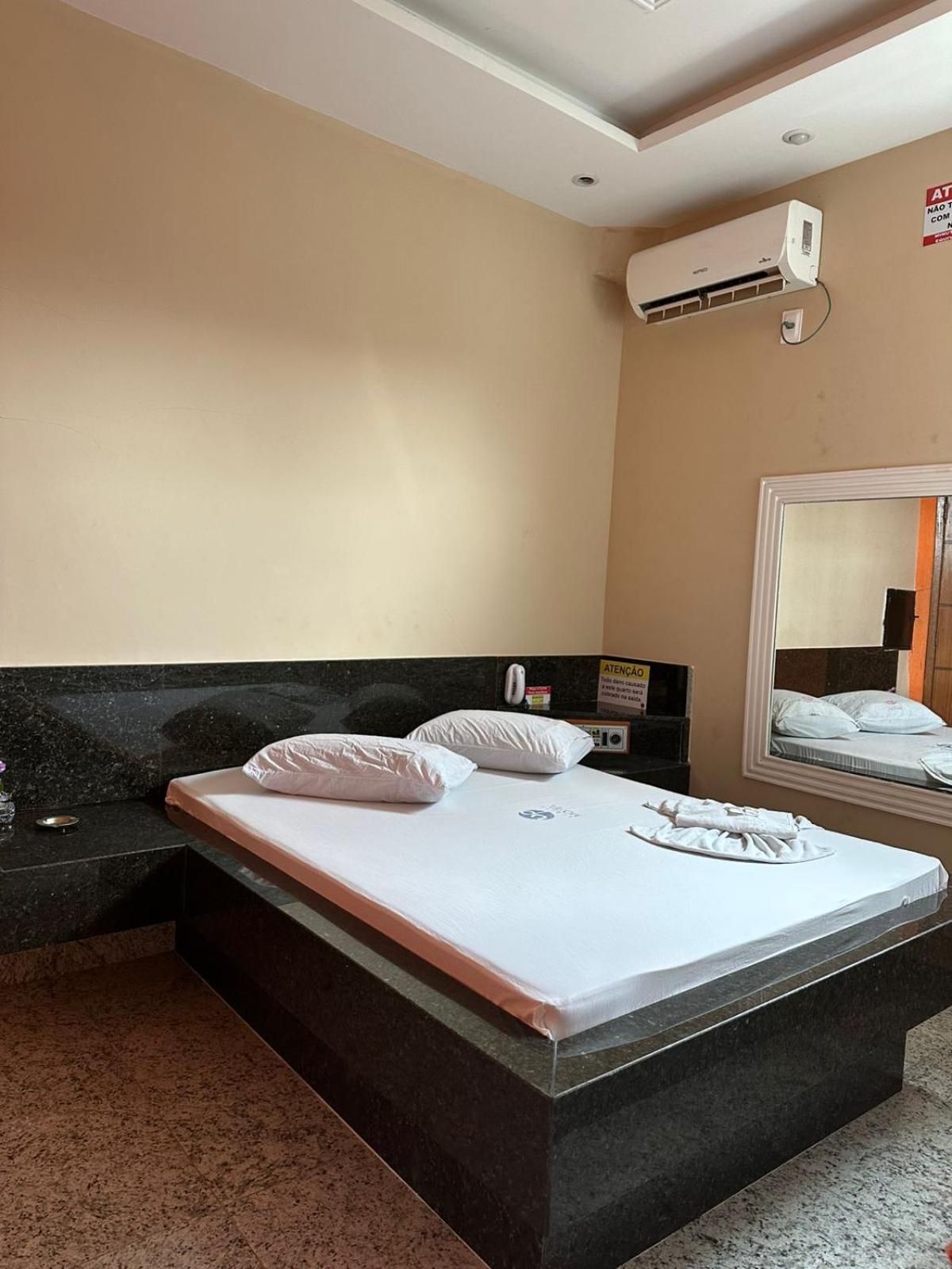 Up Stairs Motel Adults Only Betim Ngoại thất bức ảnh